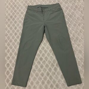 Lululemon olive green pants